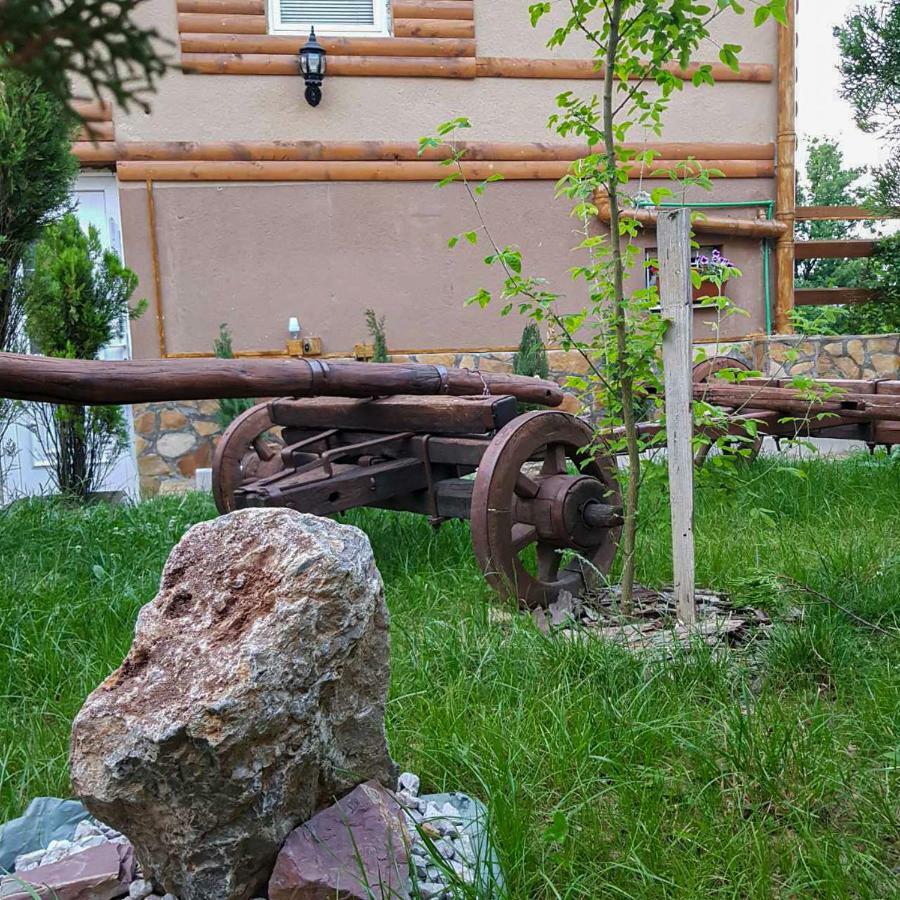 Apartment Little Paradise Visoko Eksteriør billede